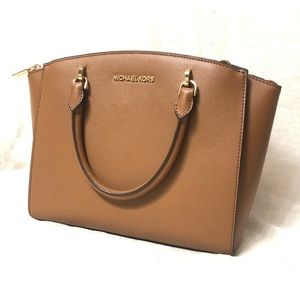 🆕 NWT MIchael Kors Satchel